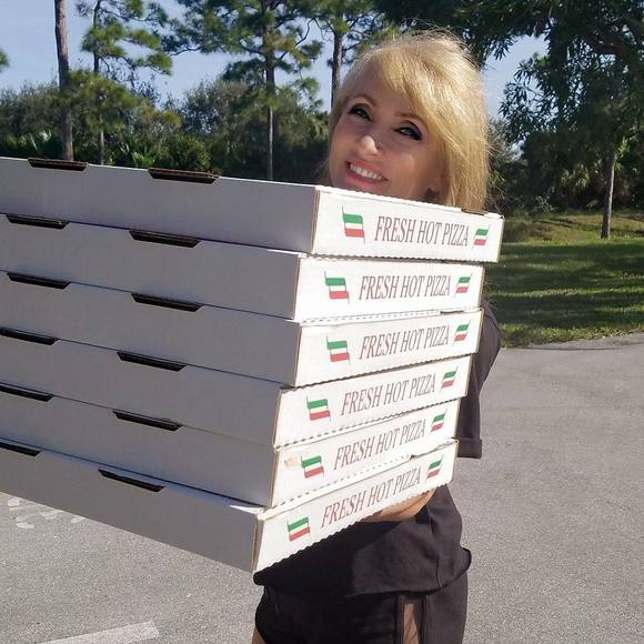 Meet your Posher, Debbie - Picture 1 of 1